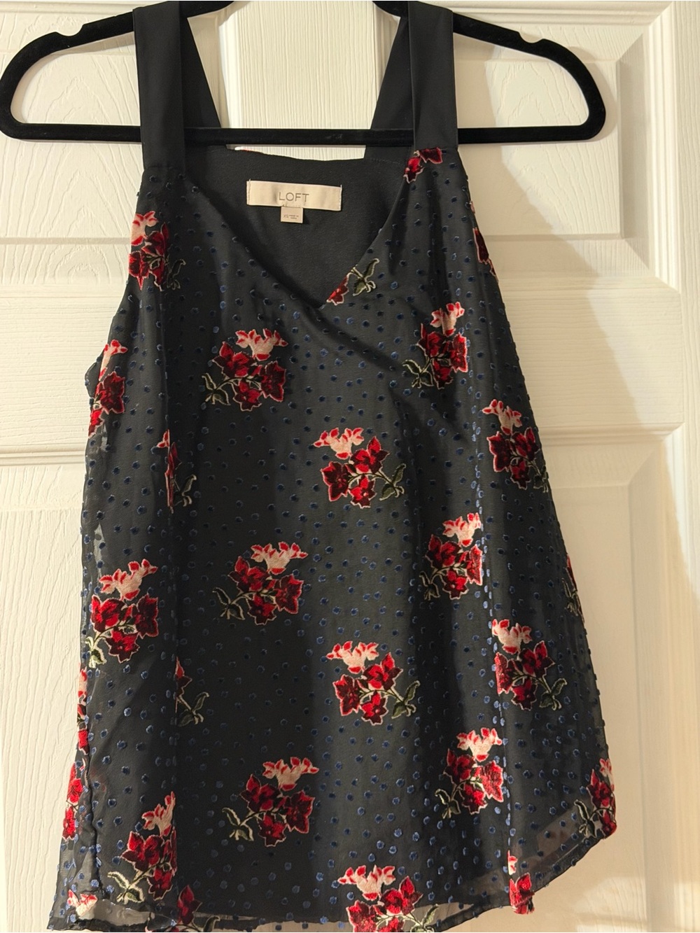 LOFT Black Sleeveless Floral Shift top with Red Roses never worn